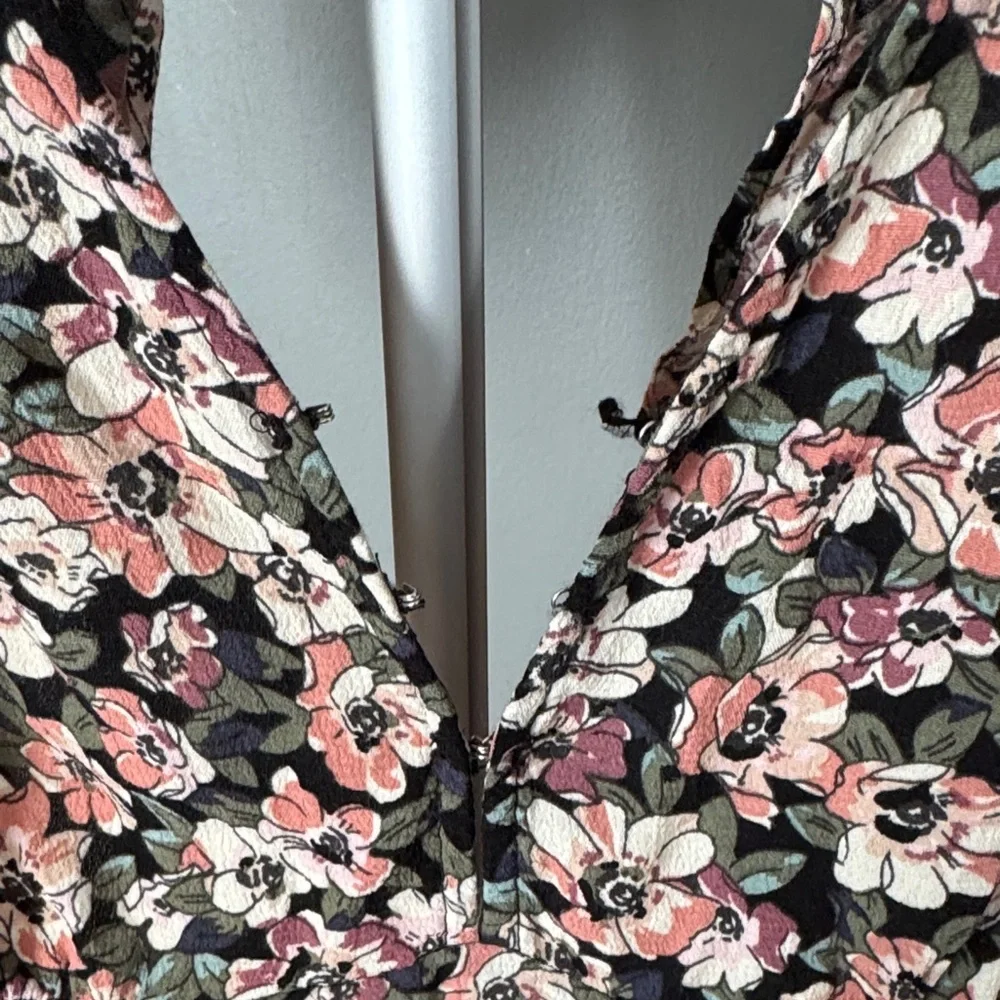 Floral Puff-Sleeve Midi Dress in Pink and Black